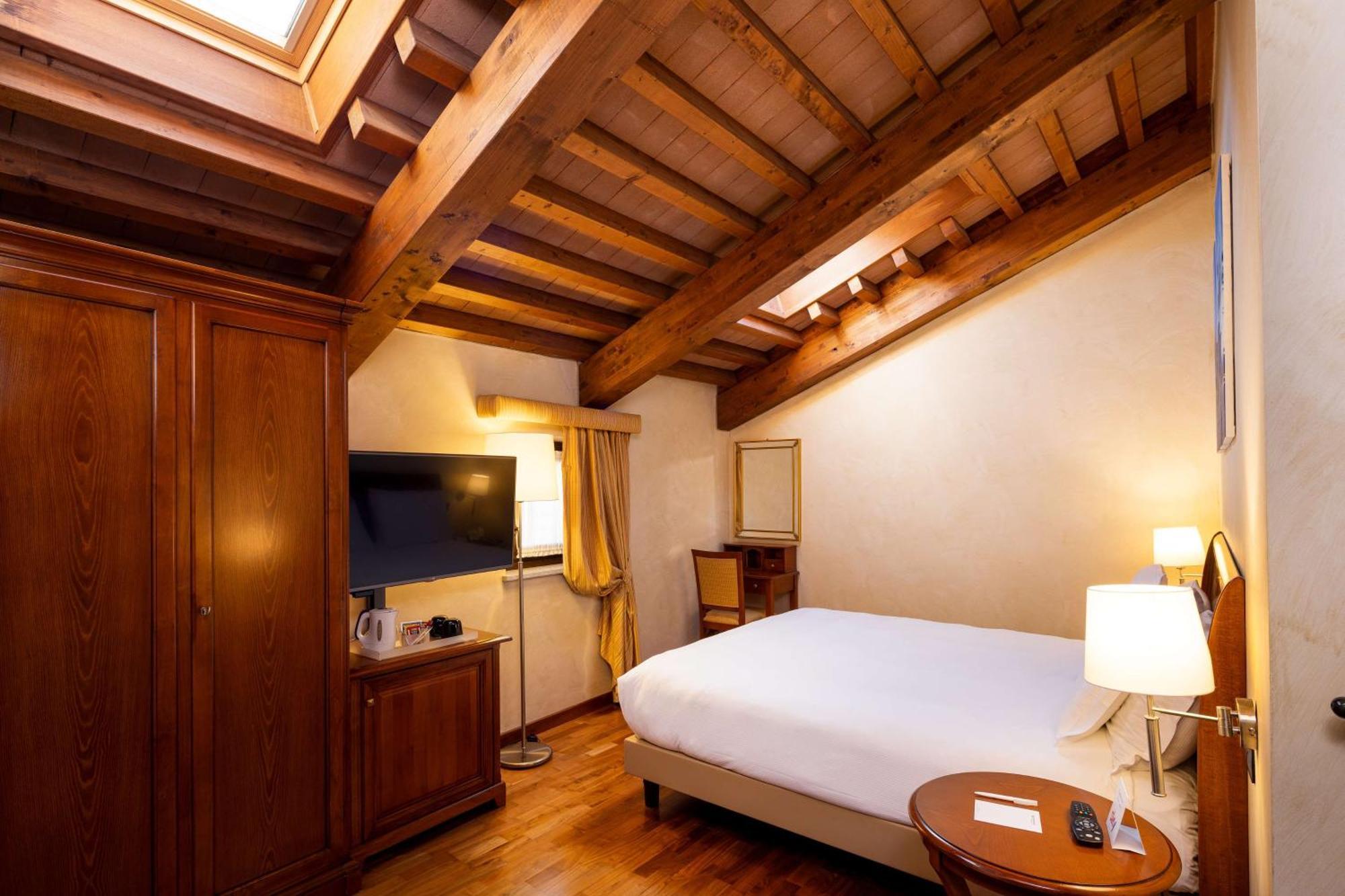 Best Western Plus Hotel Le Rondini San Francesco al Campo Zewnętrze zdjęcie
