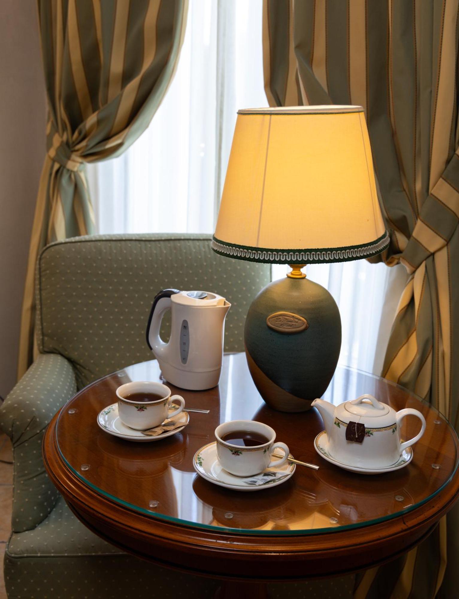 Best Western Plus Hotel Le Rondini San Francesco al Campo Zewnętrze zdjęcie